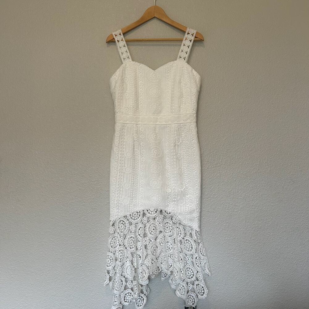 Beautiful White Lacey Tank Wedding Dress Size 8